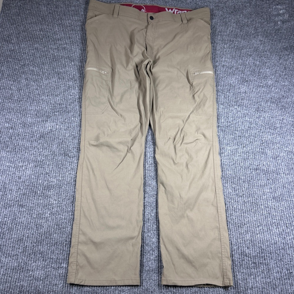 Wrangler Pants Mens 40x30 Cargo Khaki Tan Straight Leg Workwear Outdoors Utility